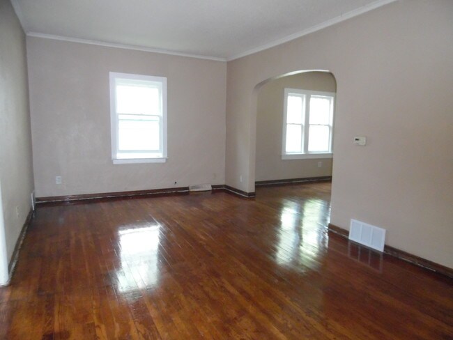 Foto del edificio - 2112 E 12th St