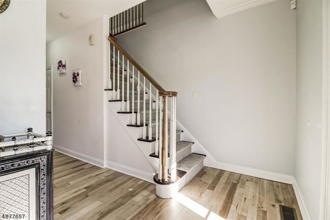 Foto del edificio - 307 Cedar Grove Ln