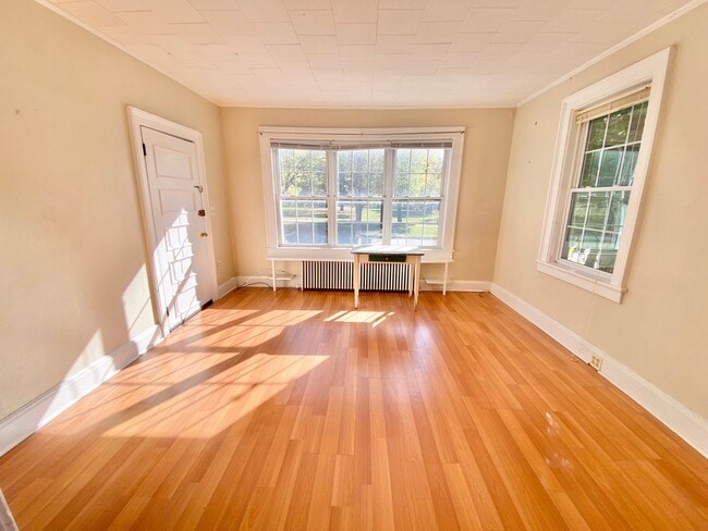 Building Photo - 30 Sherman St