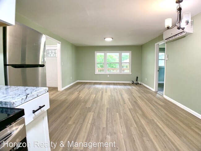 Building Photo - 3 br, 1 bath House - 421 Poston St