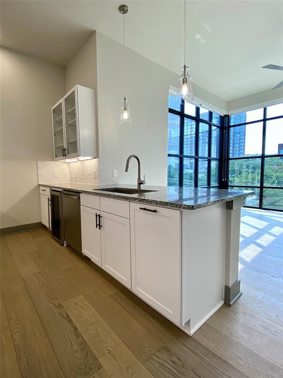 Foto principal - 3316 Oak Grove Ave