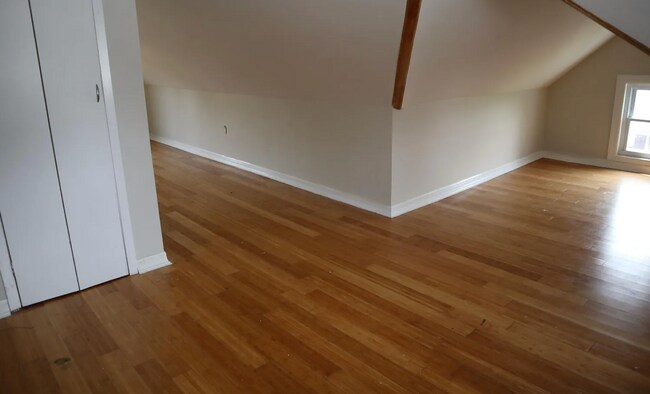 Foto del edificio - 1250 Woodfield Rd