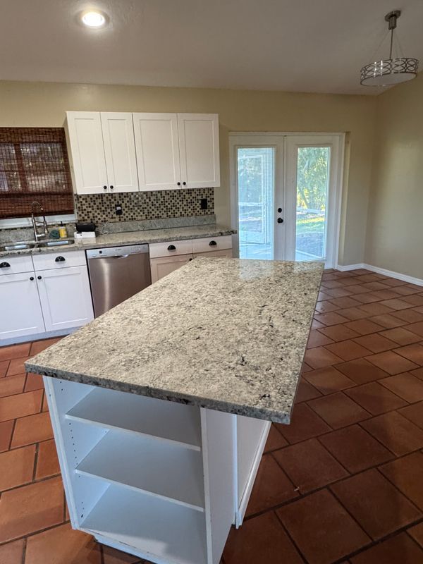 Foto del edificio - 1904 SW 28th Terrace