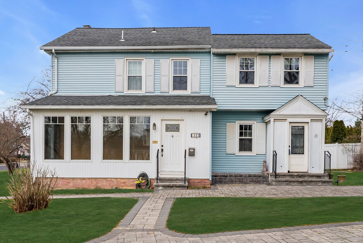 Foto principal - 152 Branch Ave