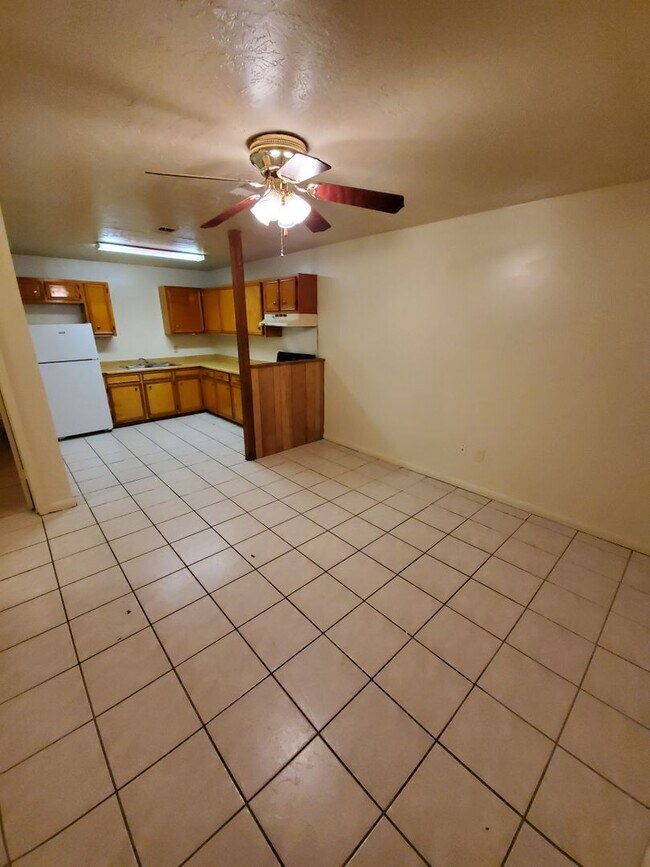 Foto del edificio - 2 bedroom /1 bath Fourplex in North Bryan! Available Now!