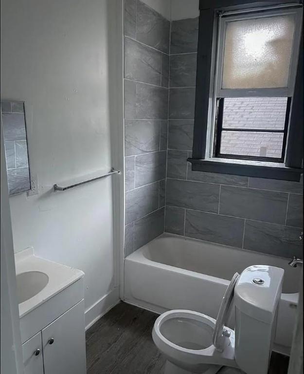 Foto del edificio - 824 Canaan Ave