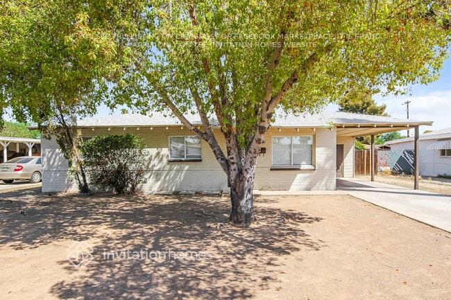 Building Photo - 2928 W San Juan Ave