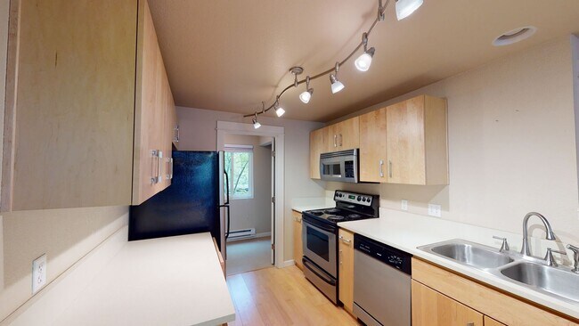 Foto del edificio - Charming 2-2 Condo in Moss Bay – Available April 5