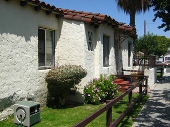 Foto del edificio - 1001 N Banning Blvd