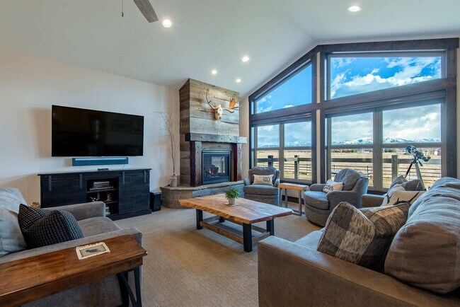 Foto del edificio - 1591 Fischer Ln