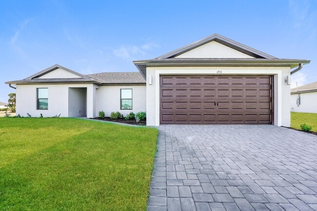 Building Photo - 1715 NW 3rd Ave