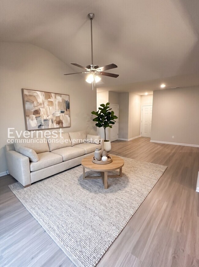 Foto del edificio - 4-Bed/2-Bath Home/Pet Friendly/Available Now!