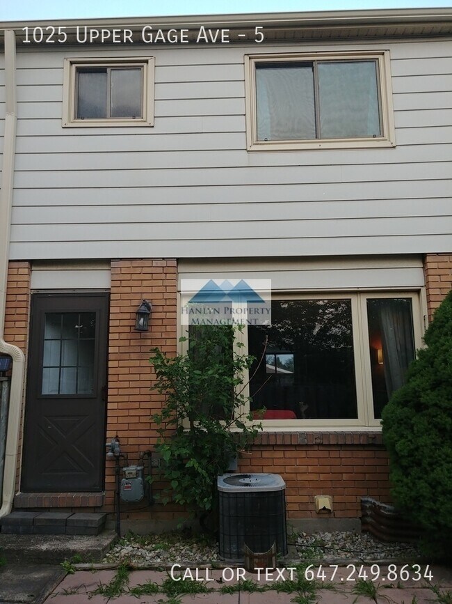 Photo du bâtiment - 3 Bedroom Townhouse on East Mountain