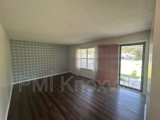 Building Photo - 1301 Morrell Rd