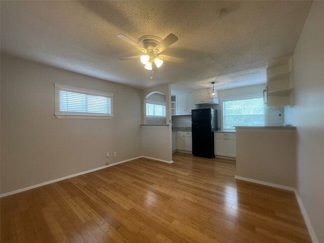 Photo - 1502 Heights Blvd Apartment
