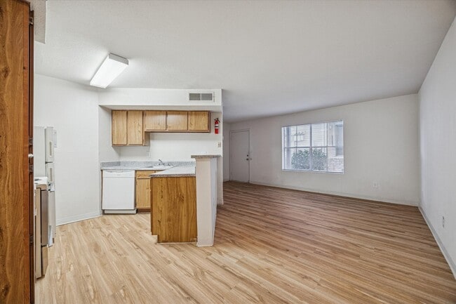 Building Photo - 1660 W T C Jester Blvd