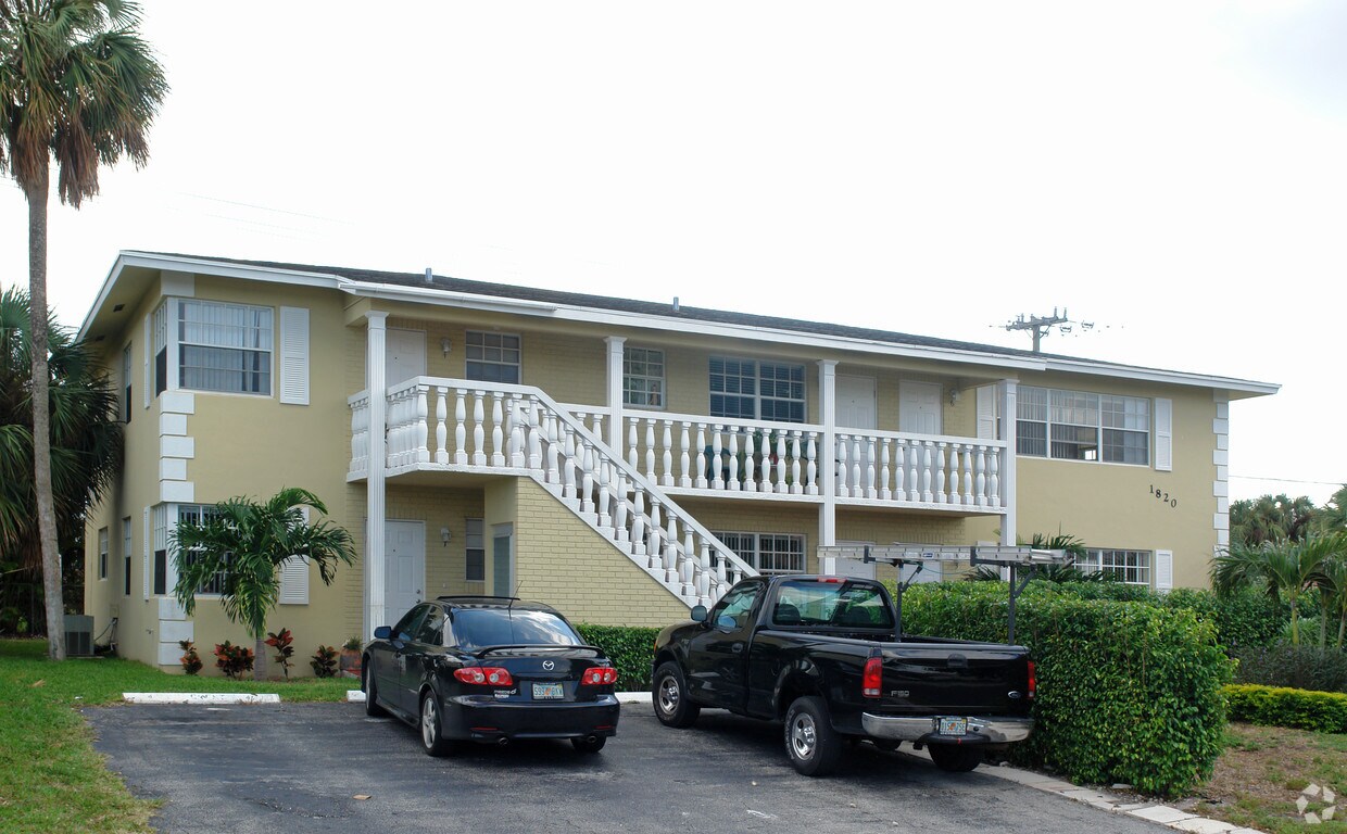 Foto del edificio - 1820 NE 56th St