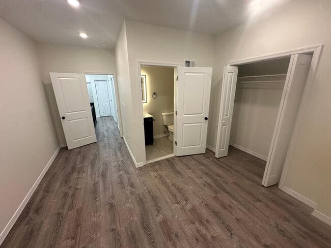 Photo - 1326 N Frazier St House