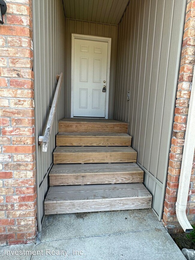 Building Photo - 3 br, 2 bath House - 806 E Watermill Circle