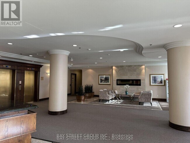 Building Photo - 51 Baffin Ct