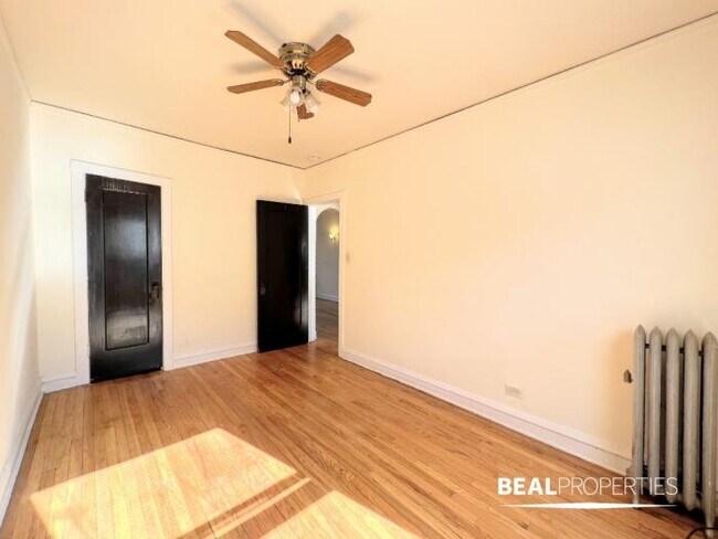 Foto del edificio - 1 bedroom in CHICAGO IL 60625