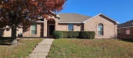 Building Photo - 2120 Stonewood Dr