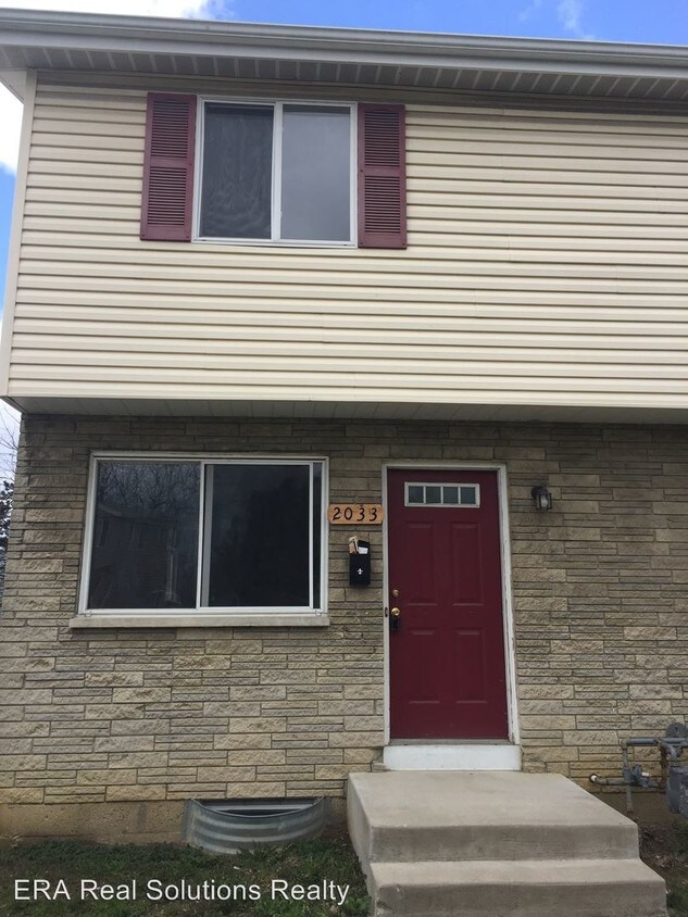 Primary Photo - 2033 Grasmere Ave