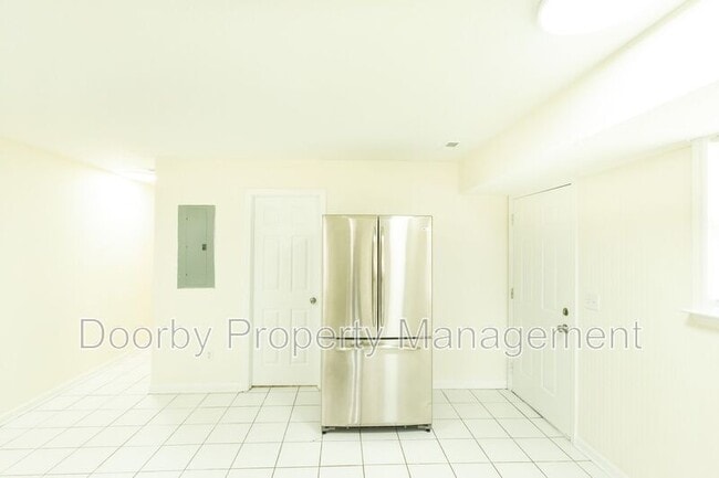 Building Photo - 3627 6th Ave