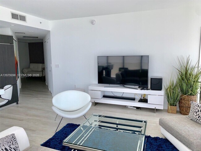 Foto del edificio - 55 SW 9th St