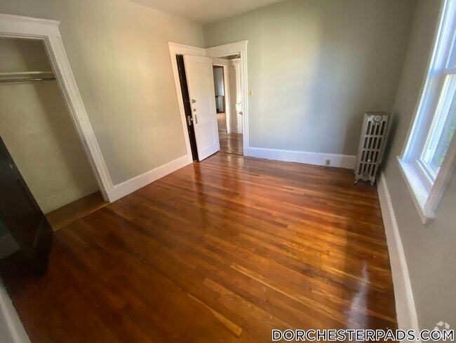 Building Photo - 62 Bellevue St