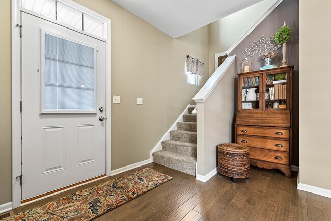 Building Photo - 3604 Daisy Ln