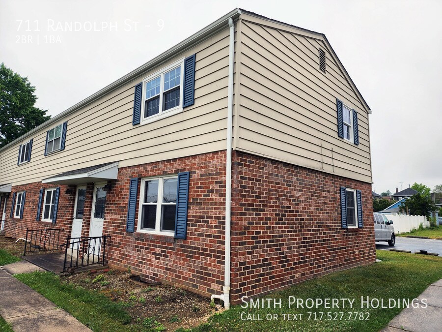 711 Randolph St, Hanover, PA 17331 Townhome Rentals in Hanover PA