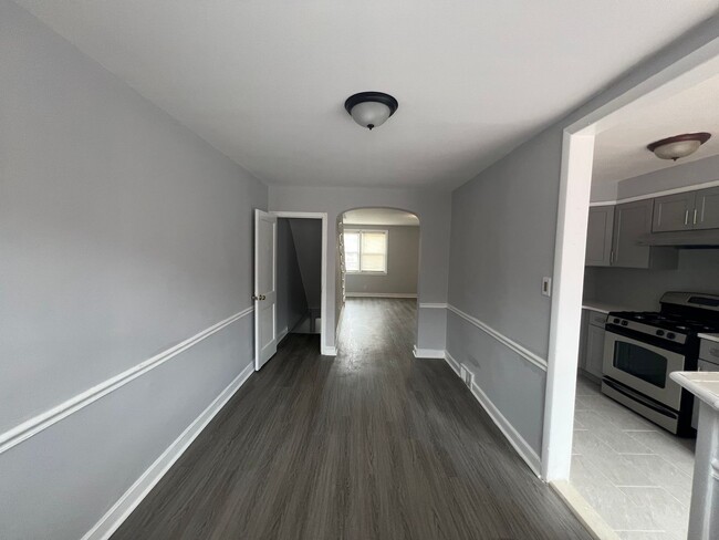 Foto del edificio - 7046 Souder St