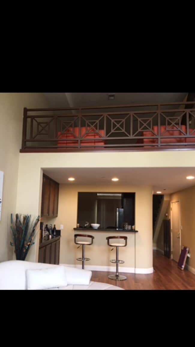 Building Photo - 4959 Laurel Canyon Blvd