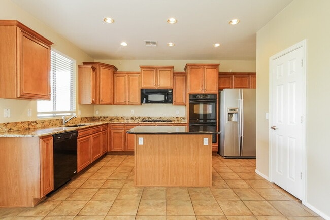 Building Photo - 27301 N 86th Ave