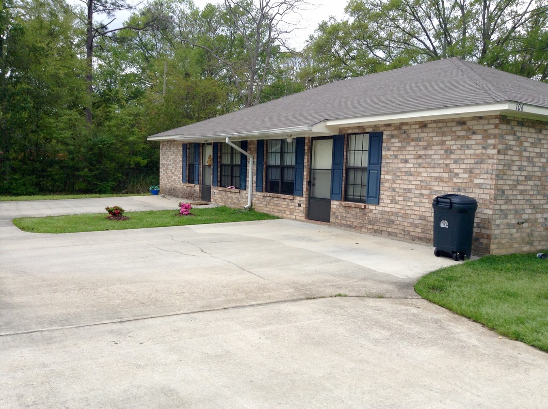 Primary Photo - 1315 Harrison Ave