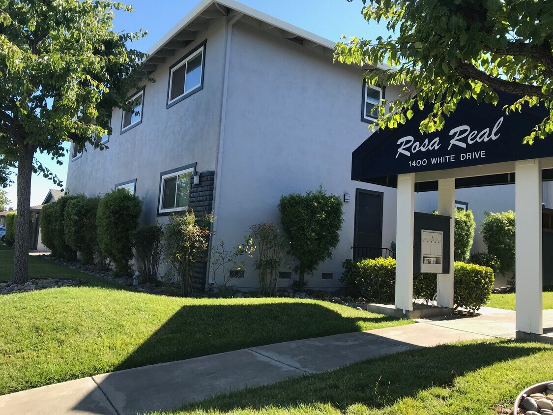 Foto principal - 1400 White Dr