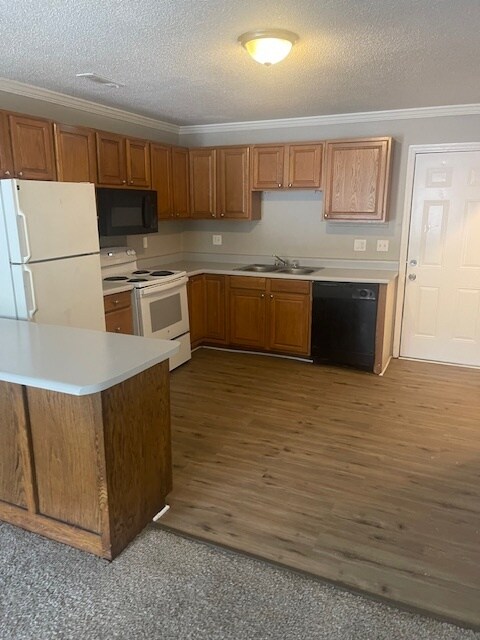 Building Photo - 2825 Wimberly Dr SW