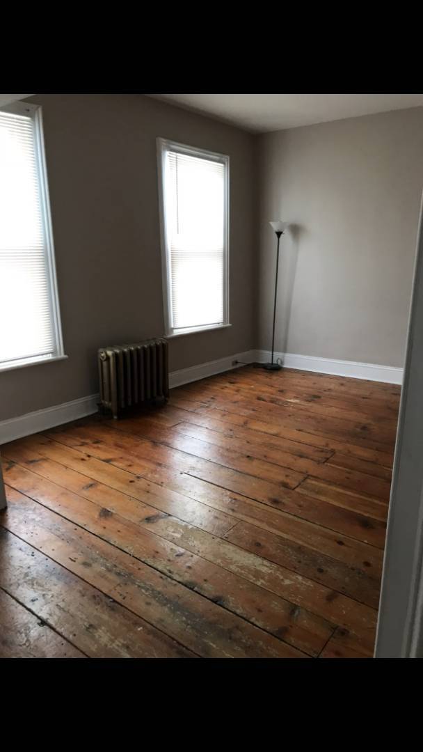 Building Photo - 71 Ten Broeck St