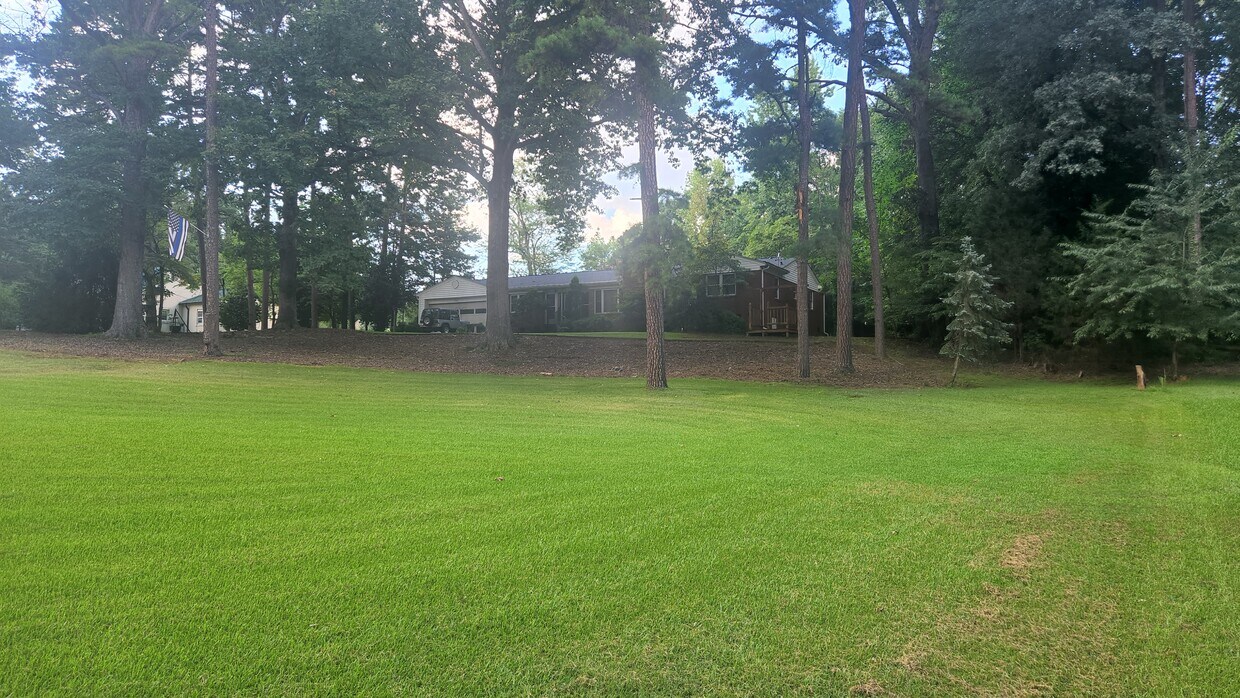Primary Photo - 1118 Mineral Springs Rd