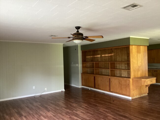Building Photo - 3999 Vidrine Rd