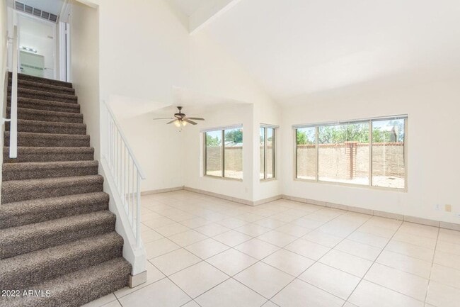 Photo - 2415 W Greenway Rd House