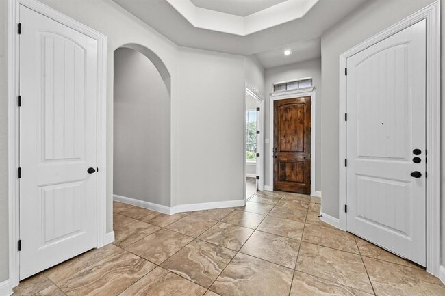 Foto del edificio - 645 Clear Springs Hollow