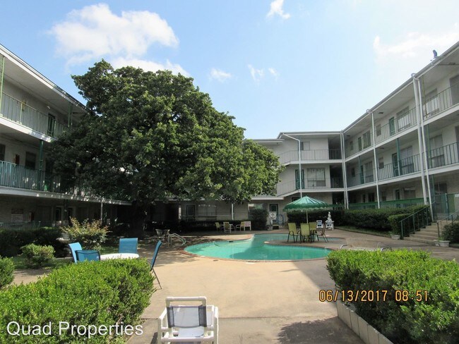 Foto del edificio - 4210 Red River St