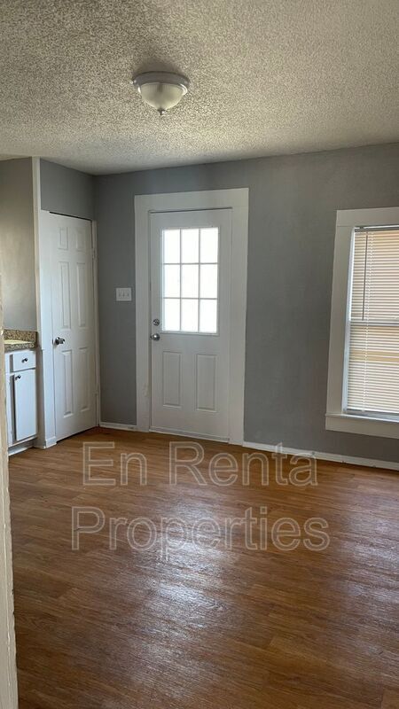 Foto del edificio - 3000 Hiawatha Trail
