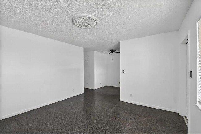 Foto del edificio - 1406 Barton Rd