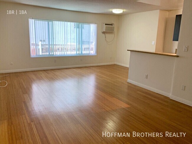 Foto del edificio - 1847 Winona Blvd