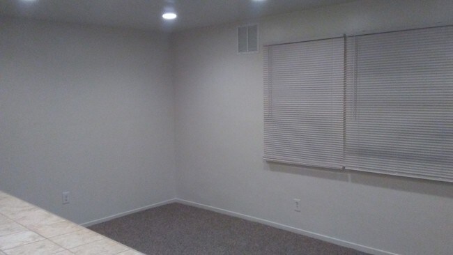 Foto del edificio - 1123 Monterey Blvd