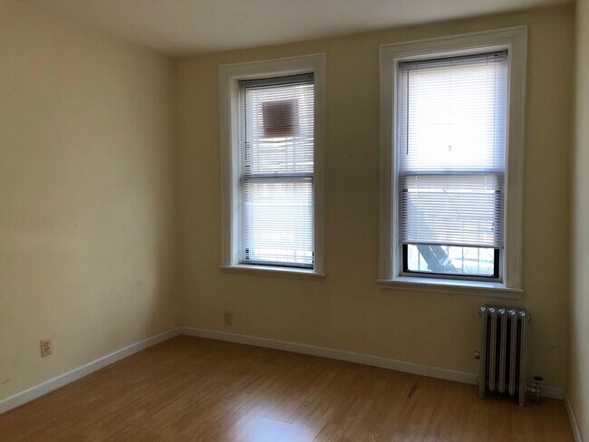 Foto del edificio - 618 67th St
