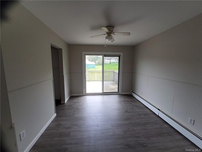 Building Photo - 3 Tanglewood Dr